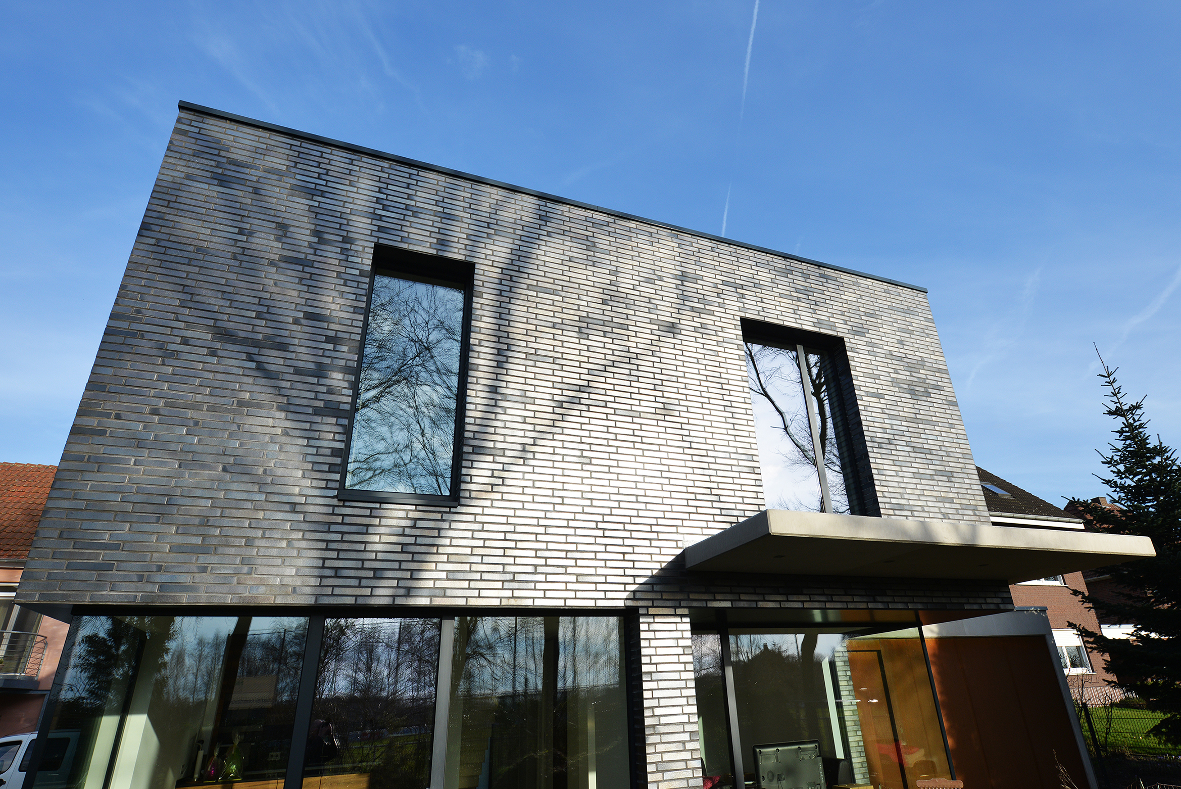 Kubisches Wohnhaus mit KS* Rückansicht