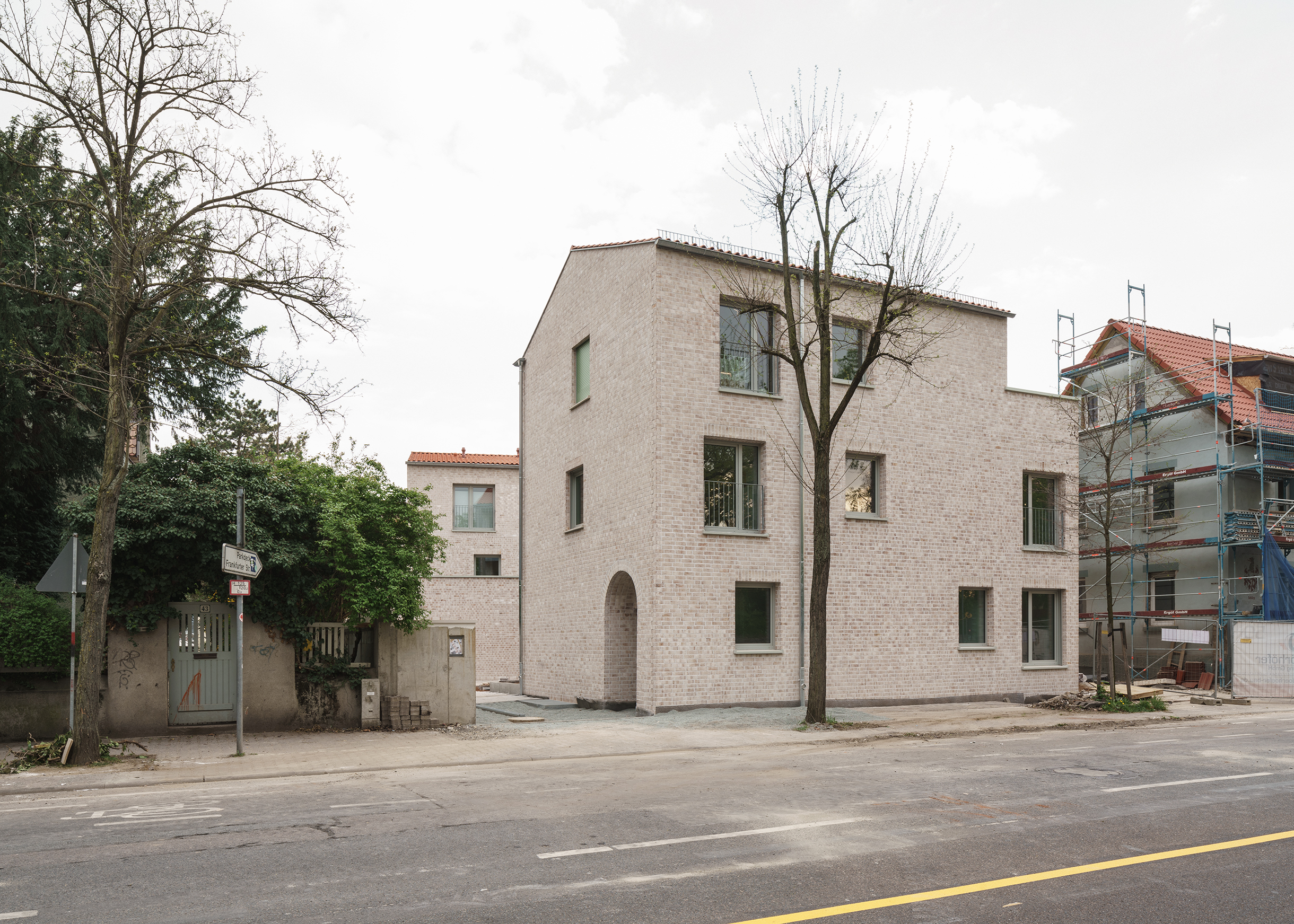 Wohnhaus am Verna Park Rüsselsheim Straßenansicht