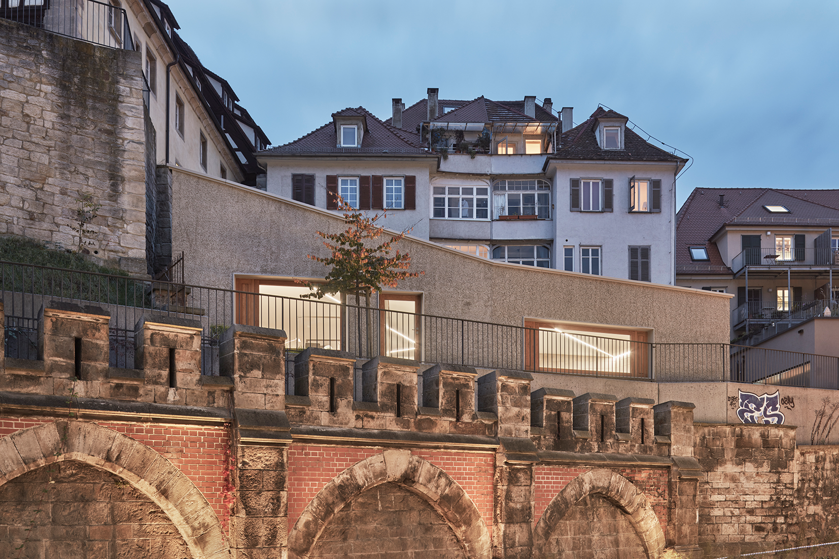 Architekturbüro Dannien Roller Außenansicht im Abendlicht