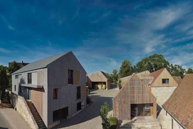 Hofensemble Gonnersdorf Wohnhaus, Hofladen und Scheunen