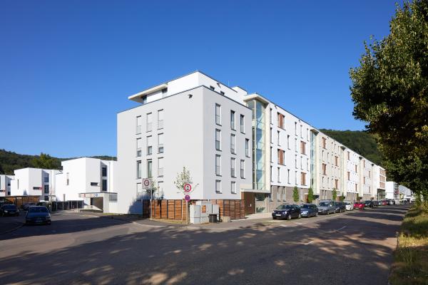 Salucci Höfe Esslingen Straßenansicht Mehrgeschosser