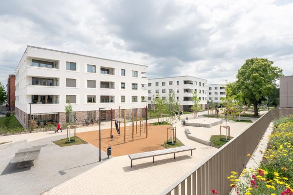 Innenbereich des Stadtquartiers Gretelriede bildet mit Spiel- und Aufenthaltsangeboten
