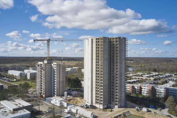 DonCamillo und Peppone Wolfsburg Hochhaus Sanierung Rohbau Drohne
